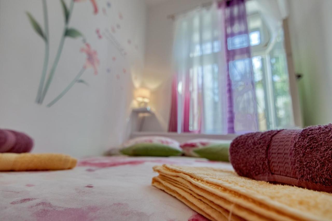 Apartment Ljube Πούλα Εξωτερικό φωτογραφία